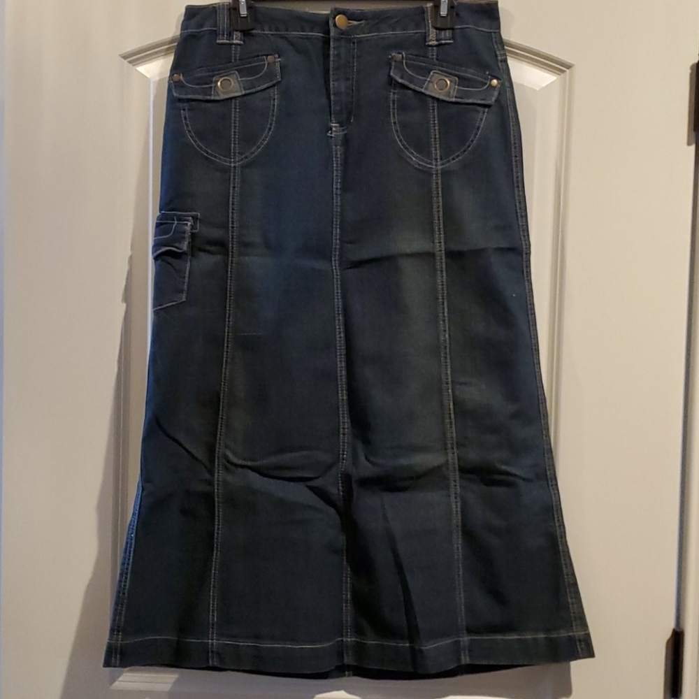 Denim skirt